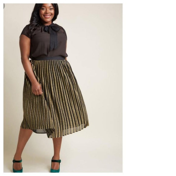 Modcloth Dresses & Skirts - MODCLOTH Glitz The Spot Pleated Skirt Sz 2X NWOT